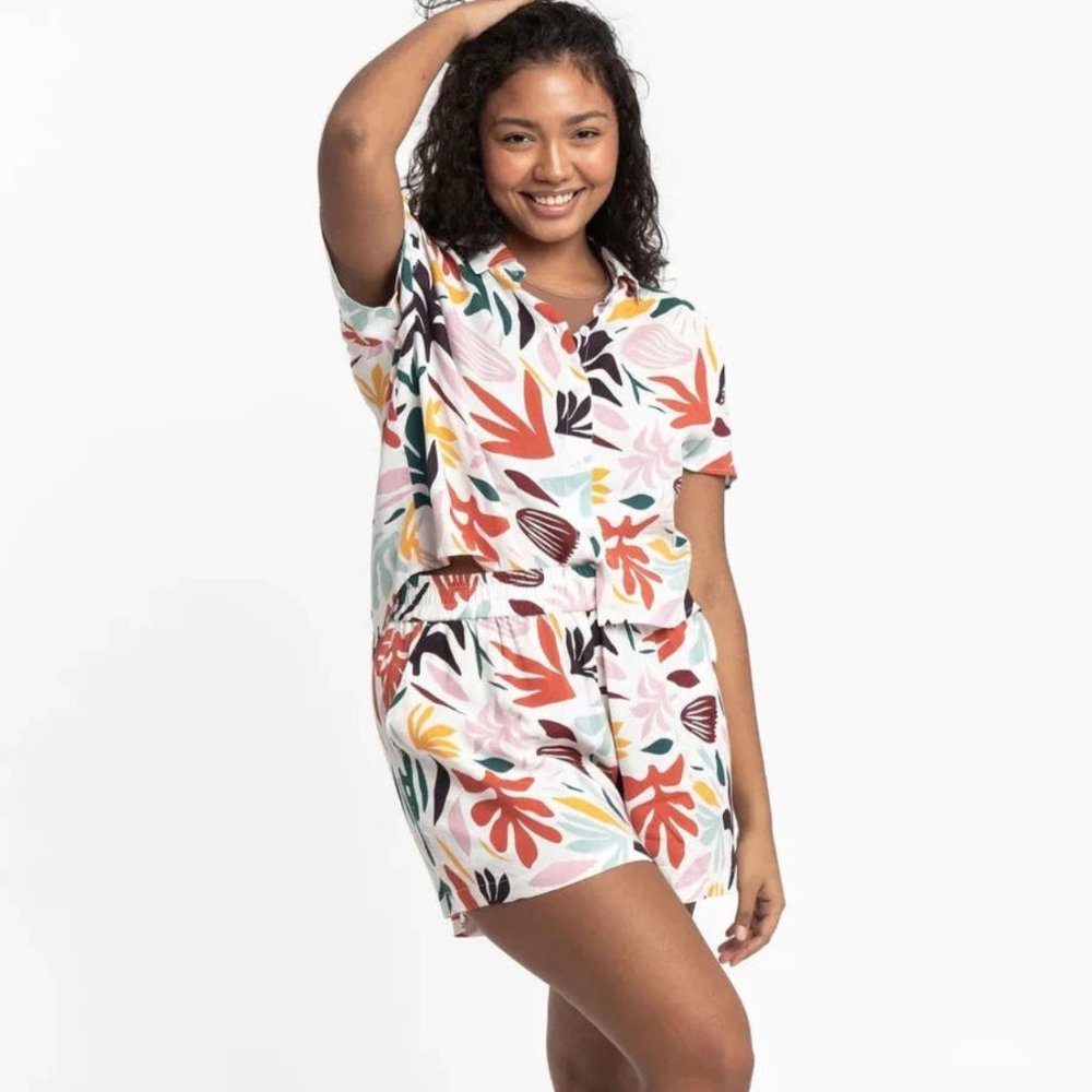 Gyal Bashy - Rio EcoVero™ Viscose Printed Camp Shorts - Groovy Palms